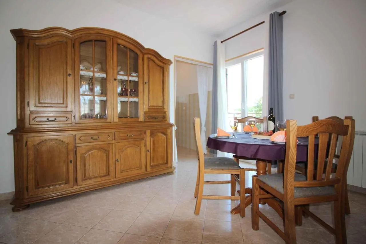 Apartment In Porec/Istrien 10031 0*, ポレッチ